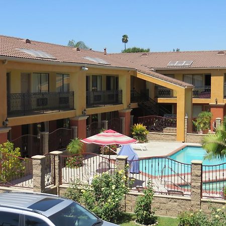 Azusa Inn West Covina Extérieur photo