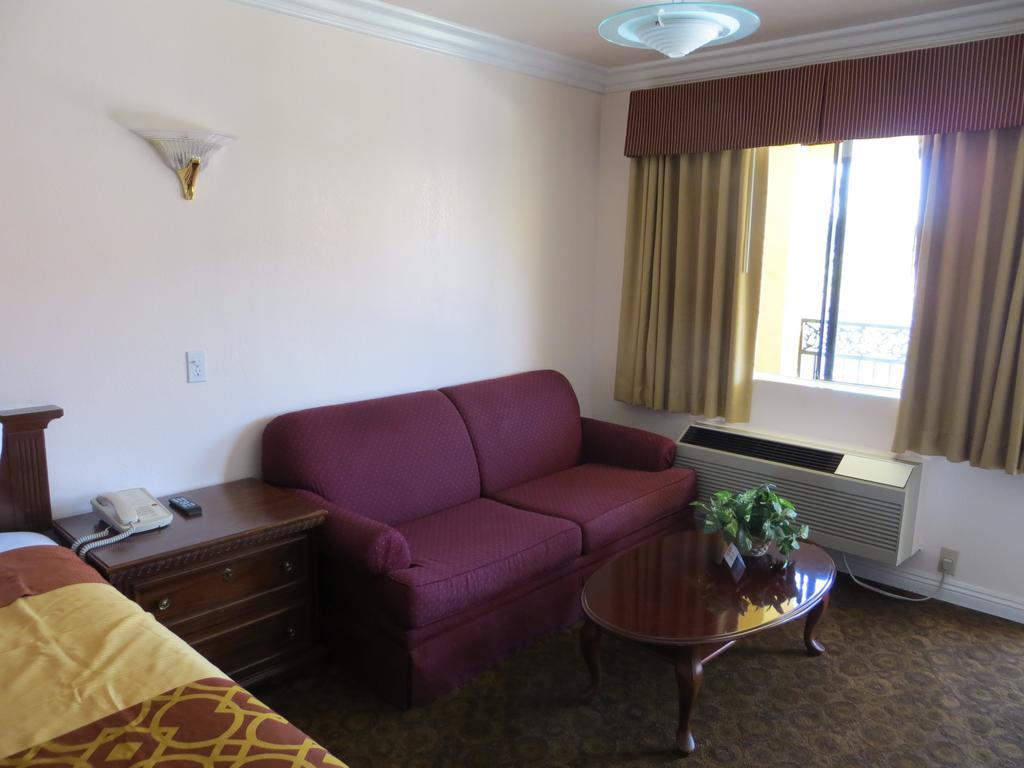 Azusa Inn West Covina Extérieur photo