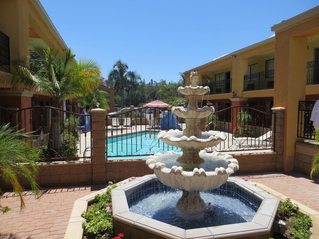 Azusa Inn West Covina Extérieur photo