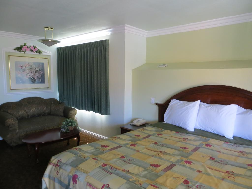 Azusa Inn West Covina Chambre photo
