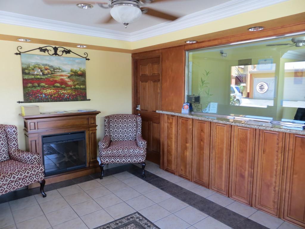 Azusa Inn West Covina Extérieur photo