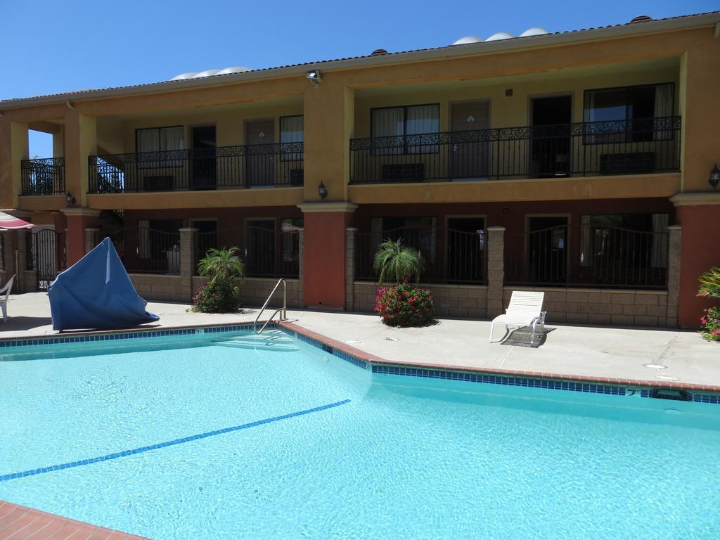 Azusa Inn West Covina Extérieur photo